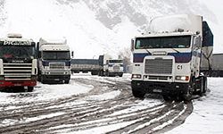 Ya son 3.000 los camiones que están varados por el cierre del Cristo Redentor