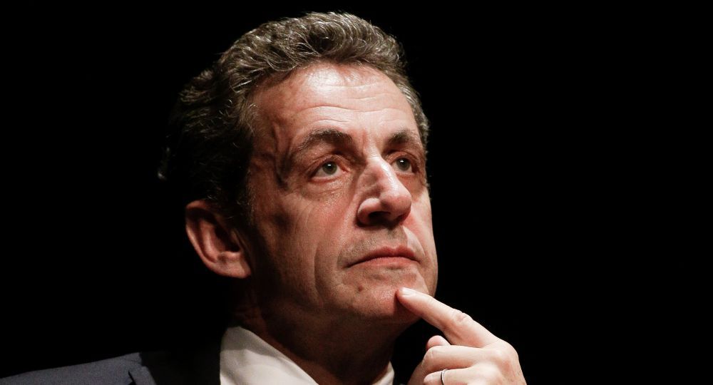 Sarkozy había sido condenado a cinco años de prisión. Sarkozy había sido condenado a cinco años de prisión.