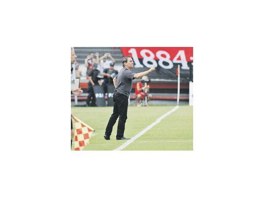 Leonardo Madelón dirigirá su tercer partido en San Lorenzo y pondrá el mismo equipo que le ganó a Tigre.
