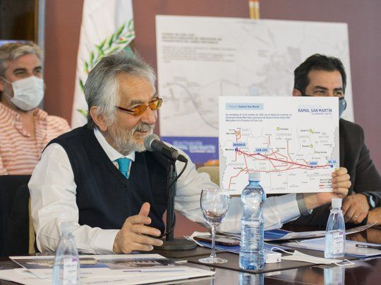 Alberto Rodríguez Saá presentó a Nación un proyecto para unir la capital de San Luis con Villa Mercedes.