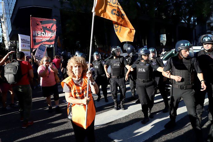 Jubilados vuelven a protestar este miércoles frente al Congreso. 