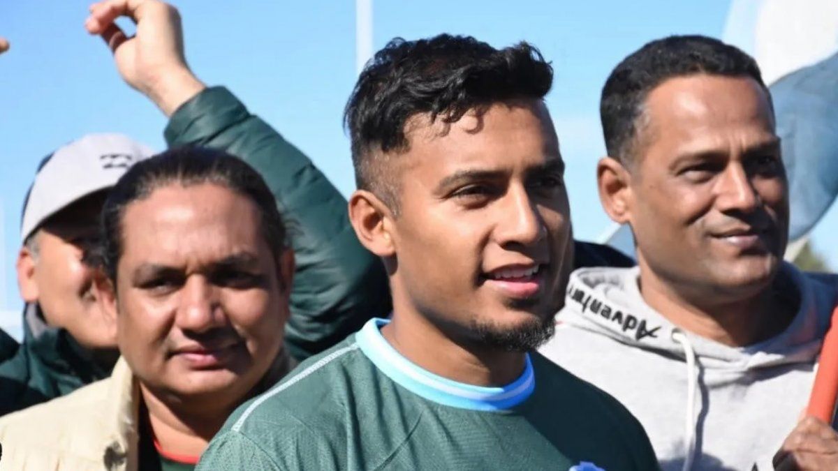 Dream debut: the captain of Bangladesh scored a goal in Argentine soccer Dream debut: the captain of Bangladesh scored a goal in Argentine soccer