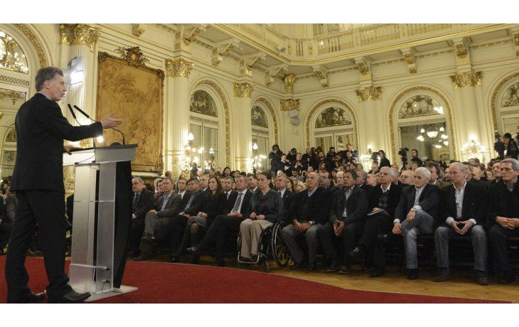Sin Moyano ni Barrionuevo, Macri anunció pago de deuda con obras sociales sindicales