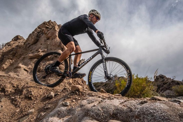 Mountain bike tradicional: sigue siendo una de las categorías más vendidas, con fuerte presencia en el uso deportivo y recreativo Mountain bike tradicional: sigue siendo una de las categorías más vendidas, con fuerte presencia en el uso deportivo y recreativo