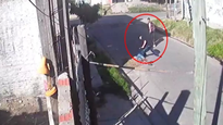 El agresor sigue prófugo.