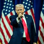 El republicano dio una orden ejecutiva que suspende el apoyo a una serie de entidades. El republicano dio una orden ejecutiva que suspende el apoyo a una serie de entidades.