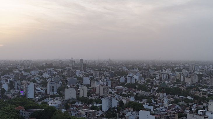 El lunes llegará con más nubosidad y una sensación térmica más invernal. El lunes llegará con más nubosidad y una sensación térmica más invernal.