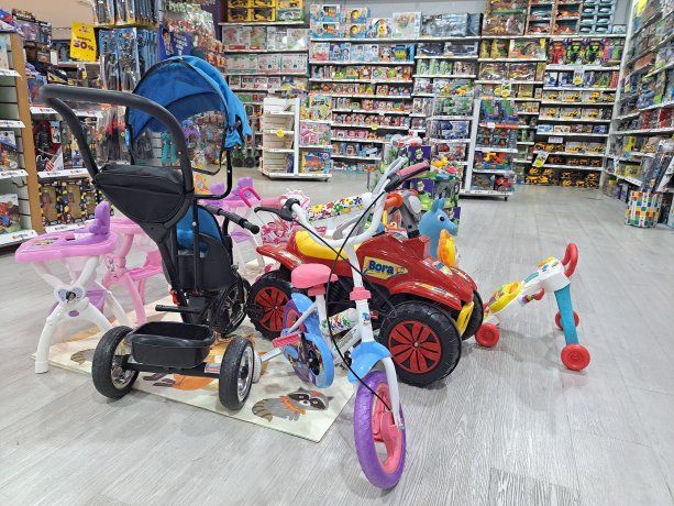 En el Día del niño se acostumbra a regalarle juguetes a los infantes.