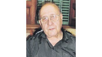 Zappietro, comisario inspector que dirige el Departamento de Estudios Históricos y Museo de la Policía Federal, compartió su labor de historietista con personalidades como Hugo Pratt, Héctor Oesterheld y Geno Díaz, entre muchísimos otros.