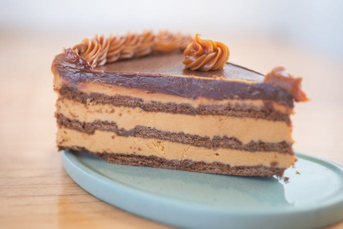 Su producto estrella: la Chocobilbo, una chocotorta con sello propio que este día se podrá pedir en combo con una chocolatada, a un precio especial de $10.700. Su producto estrella: la Chocobilbo, una chocotorta con sello propio que este día se podrá pedir en combo con una chocolatada, a un precio especial de $10.700.