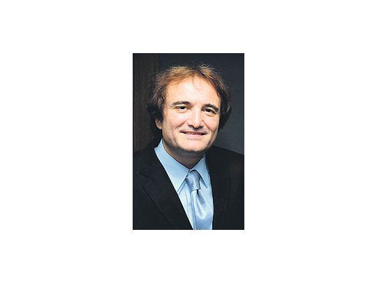 El director cordobés Jorge Uliarte, radicadoen Salzburgo, se presenta mañana con laOrquesta Sinfónica de Berlín en el teatroColiseo.