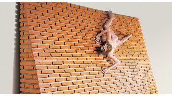 ámbito.com | Pablo Suárez. “Cucaracha”, obra que refuerza el carácter irónico de algunas obras de la megamuestra, como señala Alejandro Katz.