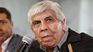 Hugo Moyano and the Truckers union will close jointly with a bonus. Hugo Moyano and the Truckers union will close jointly with a bonus.