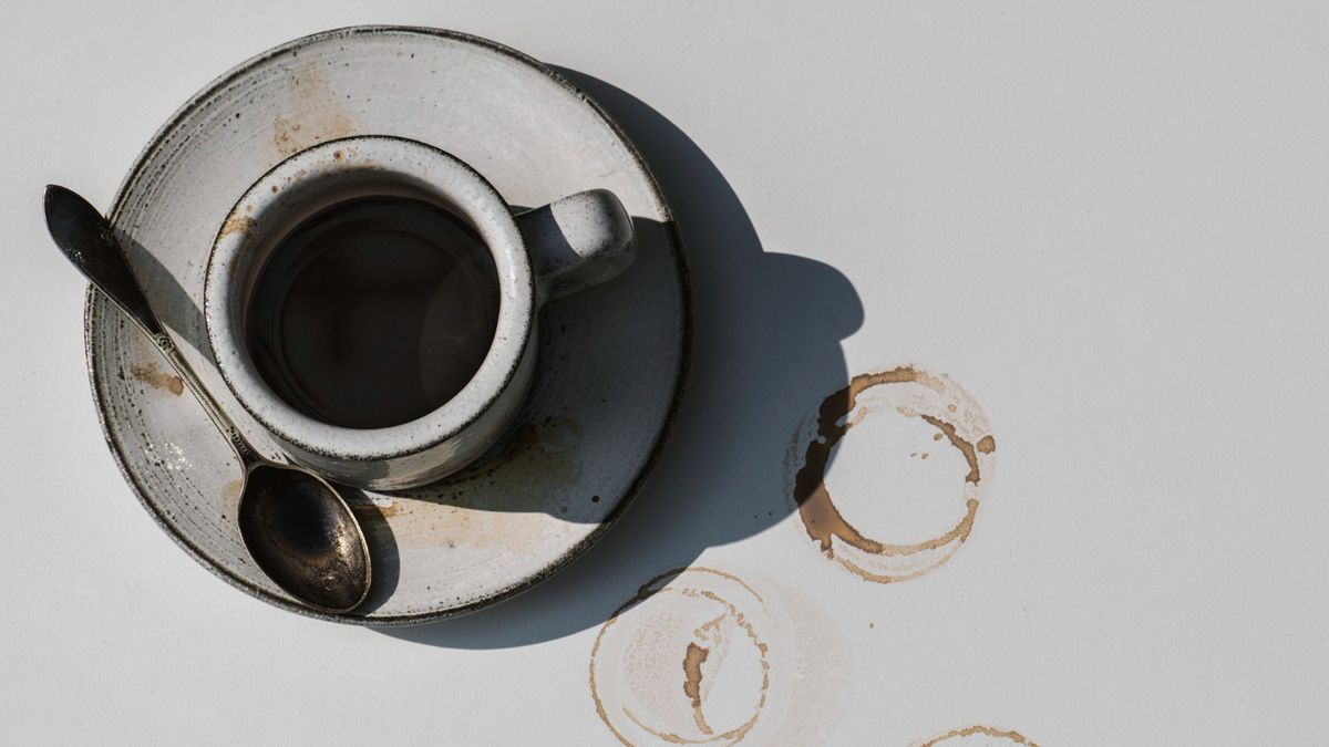 This is the definitive way to get coffee stains out of cups