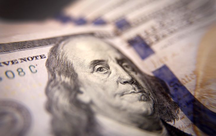 El dólar blue saltó $8 en dos jornadas y la brecha superó el 100%