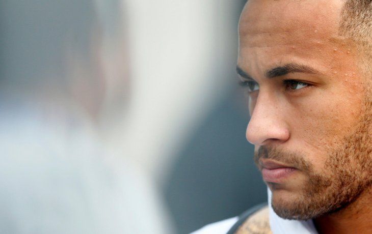 Denuncian a Neymar por violación: el descargo del jugador