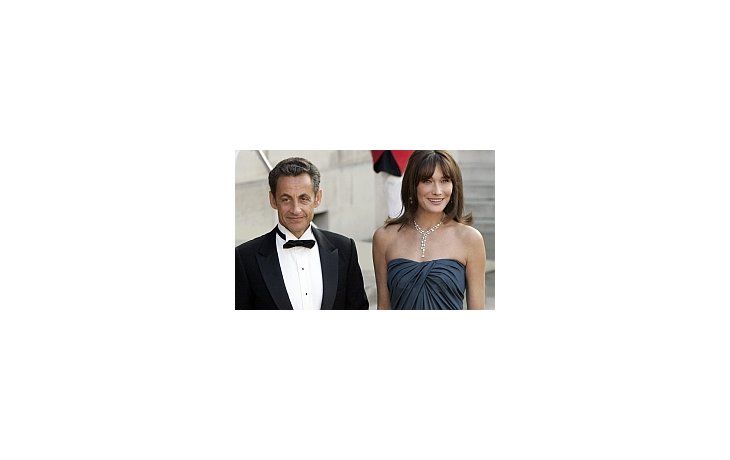Carla Bruni junto a su esposo Nicola Sarkozy, presidente de Francia.