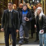 Javier Milei eligió el mameluco de YPF para viajar a Oslo. Javier Milei eligió el mameluco de YPF para viajar a Oslo.