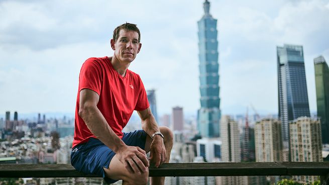 Netflix transmitirá en vivo la escalada de Alex Honnold al rascacielos Taipei 101, en uno de los eventos extremos más ambiciosos realizados por una plataforma de streaming.