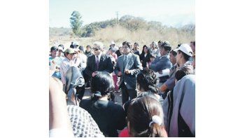 Cedieron las tomas de terrenos y ocupaciones de complejos habitacionales este fin de semana, mientras funcionarios del Gobierno provincial recorrieron la ciudad capital y el interior para pedir reflexión a los usurpadores.