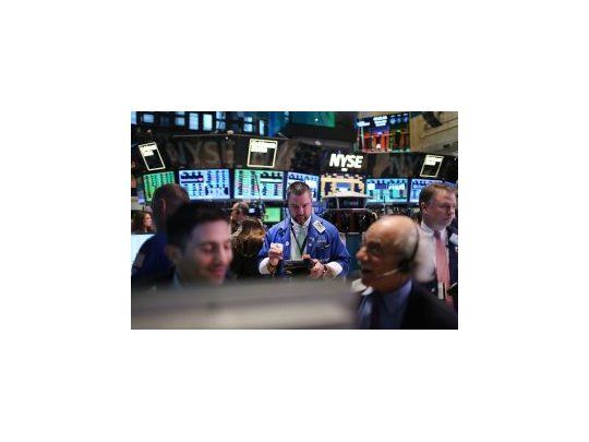 Wall Street bajó con la mirada puesta en la Fed