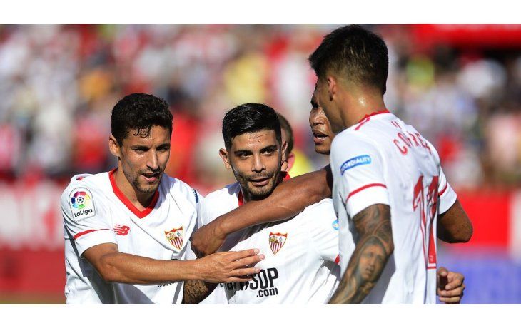 Banega marcó un gol clave para Sevilla, que es escolta