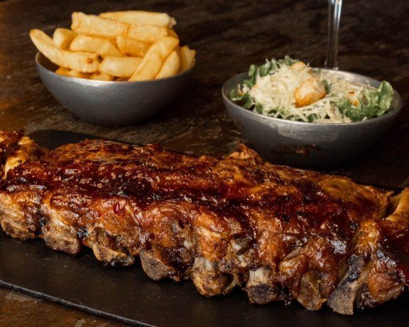 Una de las propuestas de Bruce Grill Station son las Ribs El Jefe. Una de las propuestas de Bruce Grill Station son las Ribs El Jefe.