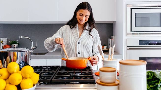 El vinagre mejora la técnica del huevo frito sin modificar su sabor ni sumar pasos complejos