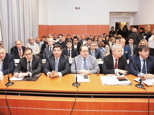 juicio oral. Culminó la audiencia testimonial de Sergio Flosi en el juicio oral en el que están como acusados Ricardo Echegaray y los empresarios Cristóbal López y Fabián De Sousa por cuatro planes de pago de la AFIP.