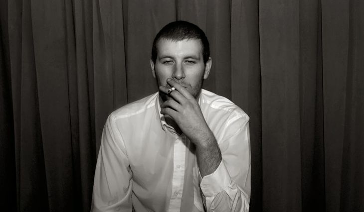 Chris McClure y la imagen que se convirtió en portada del disco debut de Arctic Monkeys.