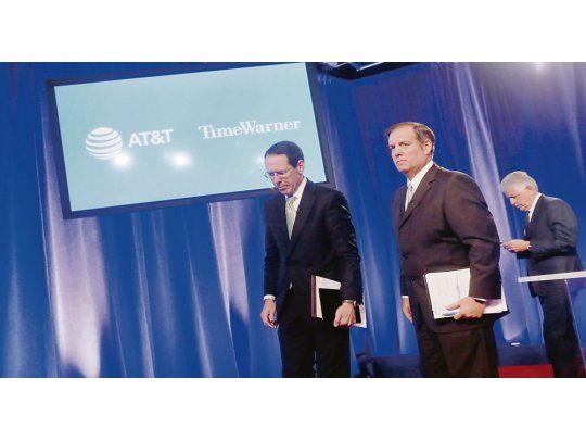 Sin precedentes. Así definió el CEO de AT&T, Randall Stephenson, la decisión del Departamento de Justicia de los EE.UU.
