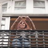 Cristina Fernández de Kirchner podrá salir a la terraza de su domicilio. Cristina Fernández de Kirchner podrá salir a la terraza de su domicilio.