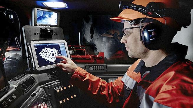 Inteligencia Artificial en minería. Según explicaron los creadores de este evento, la intención de abordar esta temática es “el inminente abordaje de las nuevas y avanzadas tecnologías en la actividad minera en su conjunto”.