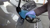 ypf subio 3,8% los precios de los combustibles