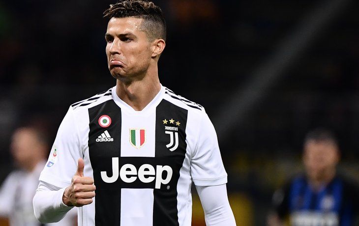Cristiano Ronaldo deslizó que el ministro de deportes de Italia mintió al acusarlo de violar el protocolo.
