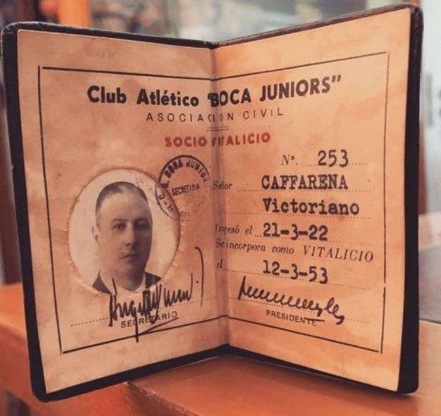 El jugador número 12, quien le dio ese apodo a la hinchada de boca y en quien se basa el festejo del día del hincha. El jugador número 12, quien le dio ese apodo a la hinchada de boca y en quien se basa el festejo del día del hincha.