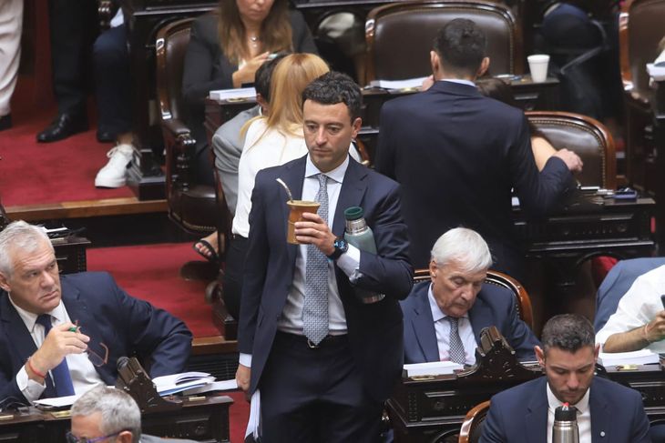 La exclusión de Negri de la AGN fue el argumento de De Loredo para pegar el faltazo a la sesión. La exclusión de Negri de la AGN fue el argumento de De Loredo para pegar el faltazo a la sesión.