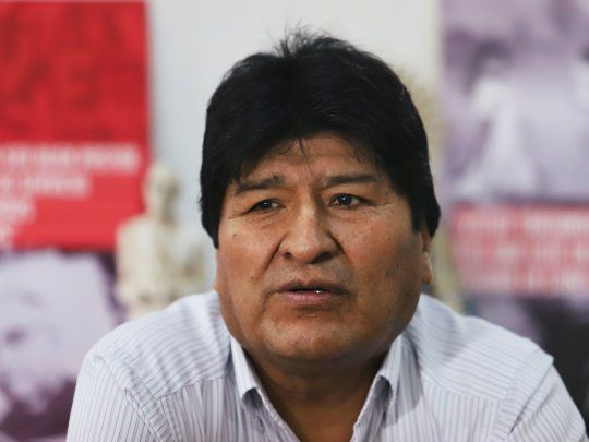 Evo Morales viajó a Cuba, donde se realizó chequeos médicos de rutina.