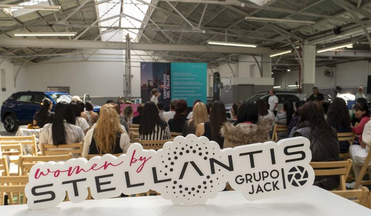 Los workshops para mujeres de Stellantis se realiza en distintas concesionarias del país. Los workshops para mujeres de Stellantis se realiza en distintas concesionarias del país.