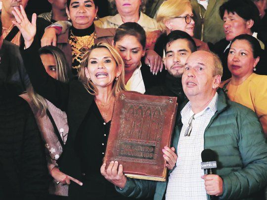 PAG16-REUTERS.JPG
