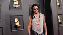 La increíble apariencia de Lenny Kravitz y su entrenamiento.