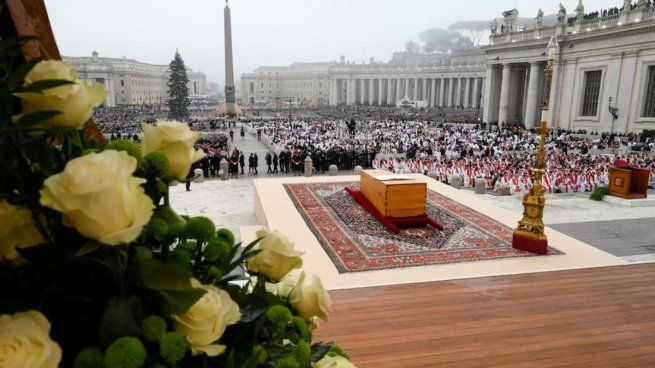 El papa Francisco solo pidió una inscripción que dijera Franciscus en la placa de su tumba.