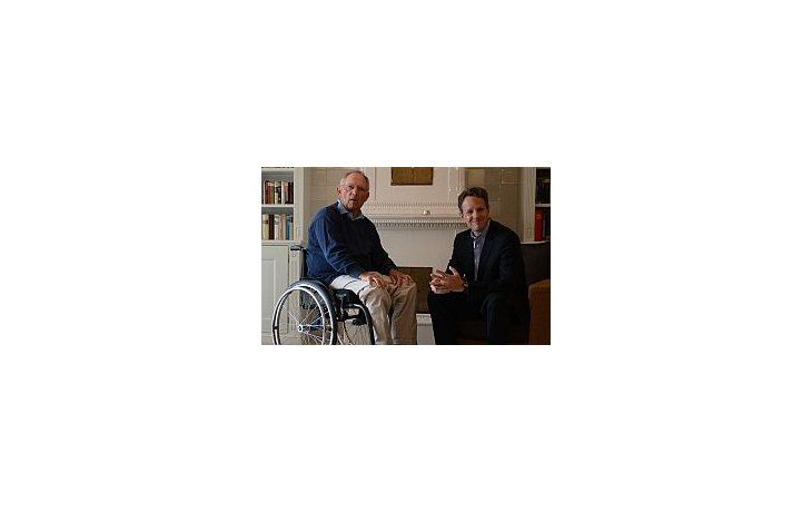 Geithner confía en esfuerzos de Eurozona para salir de la crisis