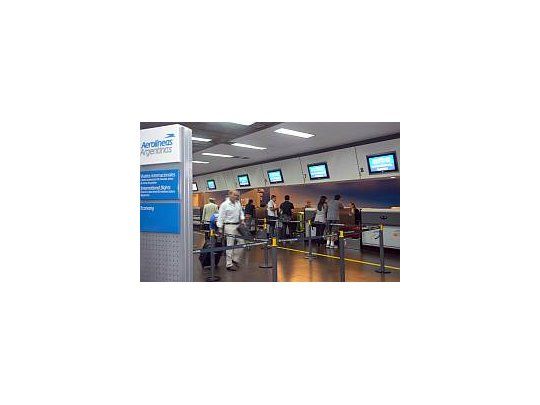 Se normaliza la situación en Ezeiza y Aeroparque