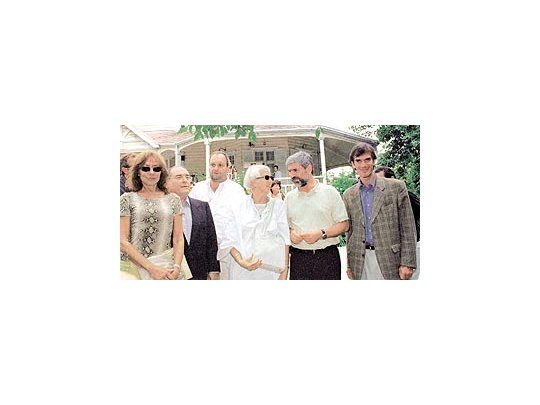 Personalidades en el anuncio del evento.