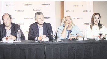 Unidos. Ernesto Sanz, Mauricio Macri, Elisa Carrió y María Eugenia Vidal, en el lanzamiento de la conducción.