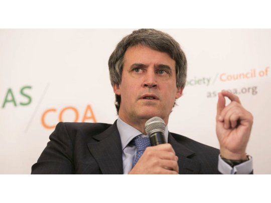 Prat Gay asegura que ya se ve la recuperación económica