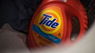 Según la firma P&G, los consumdiores de detergente están reduciend su consumo.