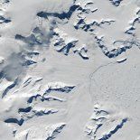 Glaciar Hektoria en enero de 2022. Glaciar Hektoria en enero de 2022.