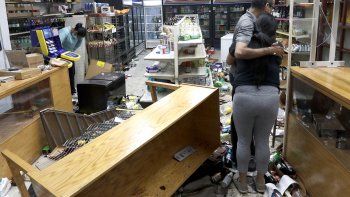 Al menos 100 personas fueron detenidas tras los saqueos en el centro de Chicago.